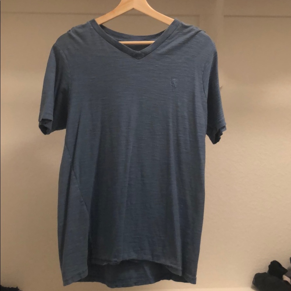 Men’s cotton V neck T shirt.